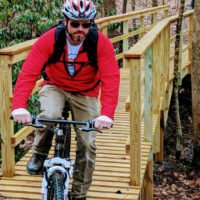 Mountain Biking Tour with Professional Guide/Shuttle