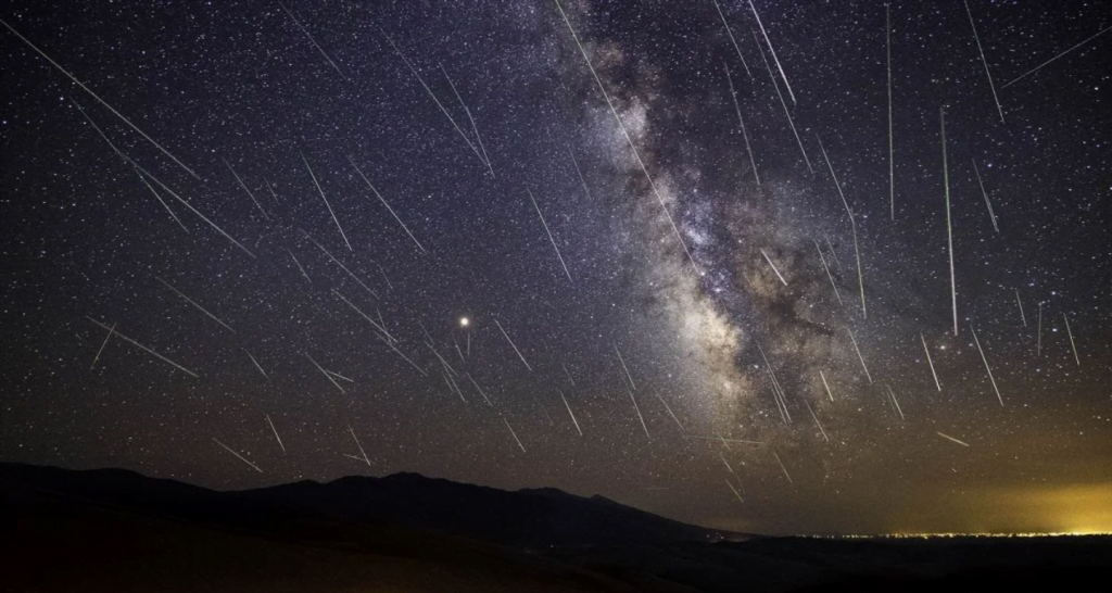 SpecialWatch the Perseid, Aquarid or Alpha Capricornids/Southern Delta